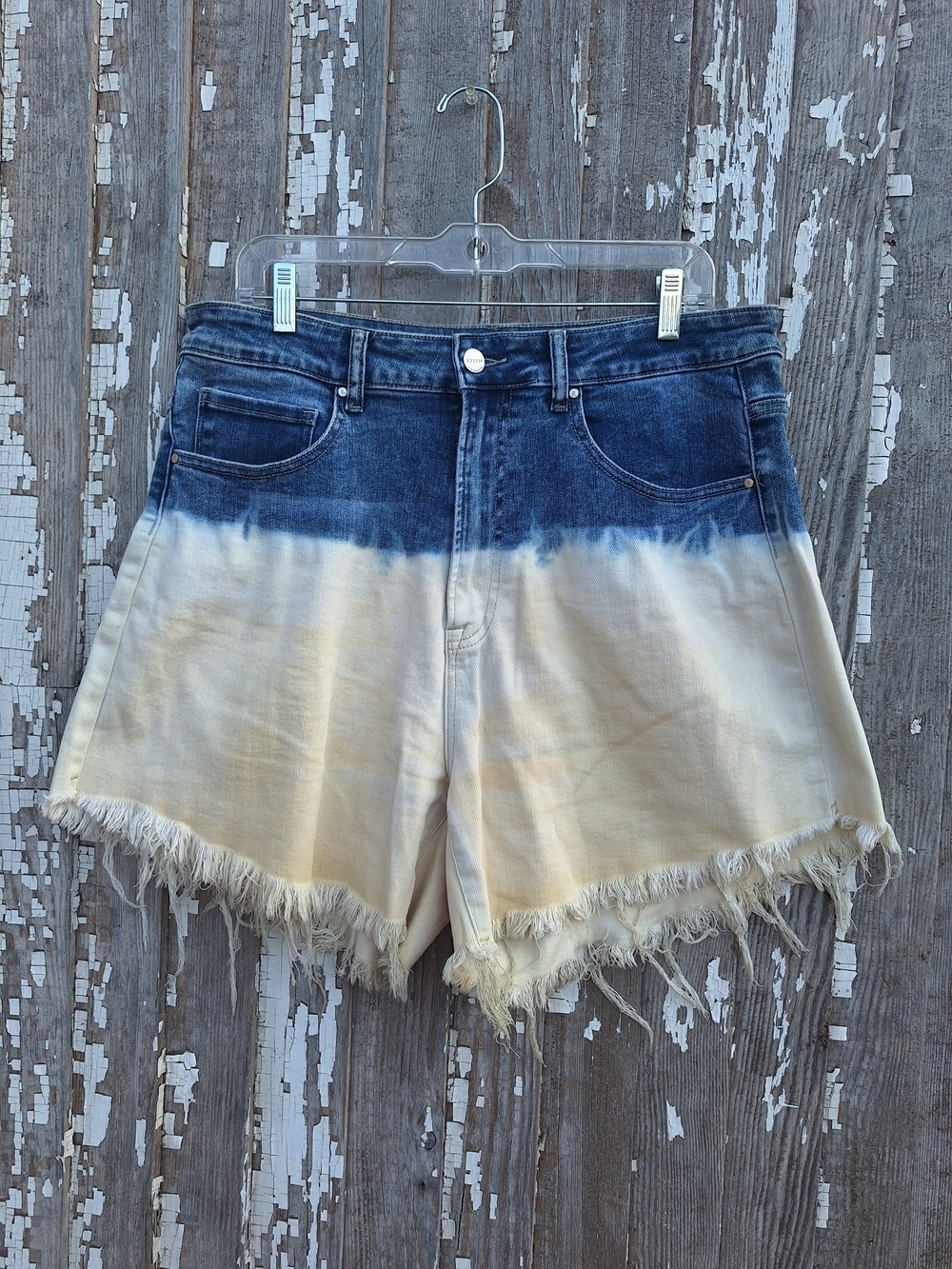 Risen Dip-Dye High-Rise Denim Shorts in Blue and Cream Size 1XL